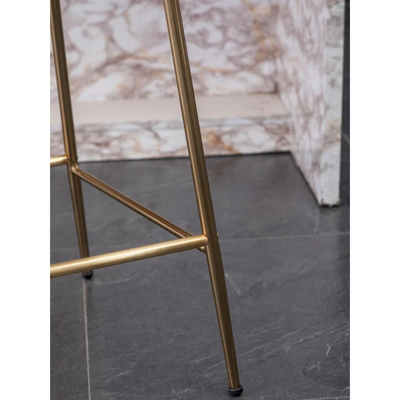 Set di 2 sgabelli da bar in velluto altezza penisola, gambe dorate, seduta 67 cm
