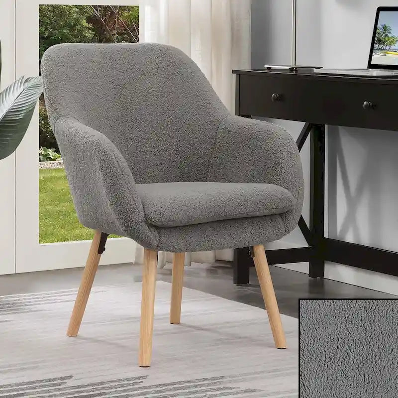 Poltrona accent Sherpa Wingback con gambe in legno massello e cuscino sfoderabile